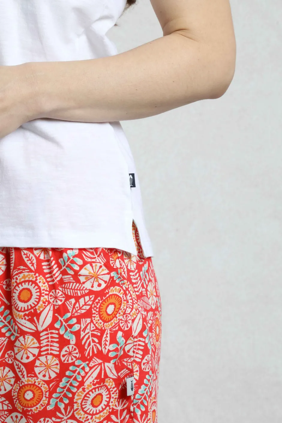 Weird Fish Tunics|Tops & T-Shirts|Ainey Broidery Pocket Vest White