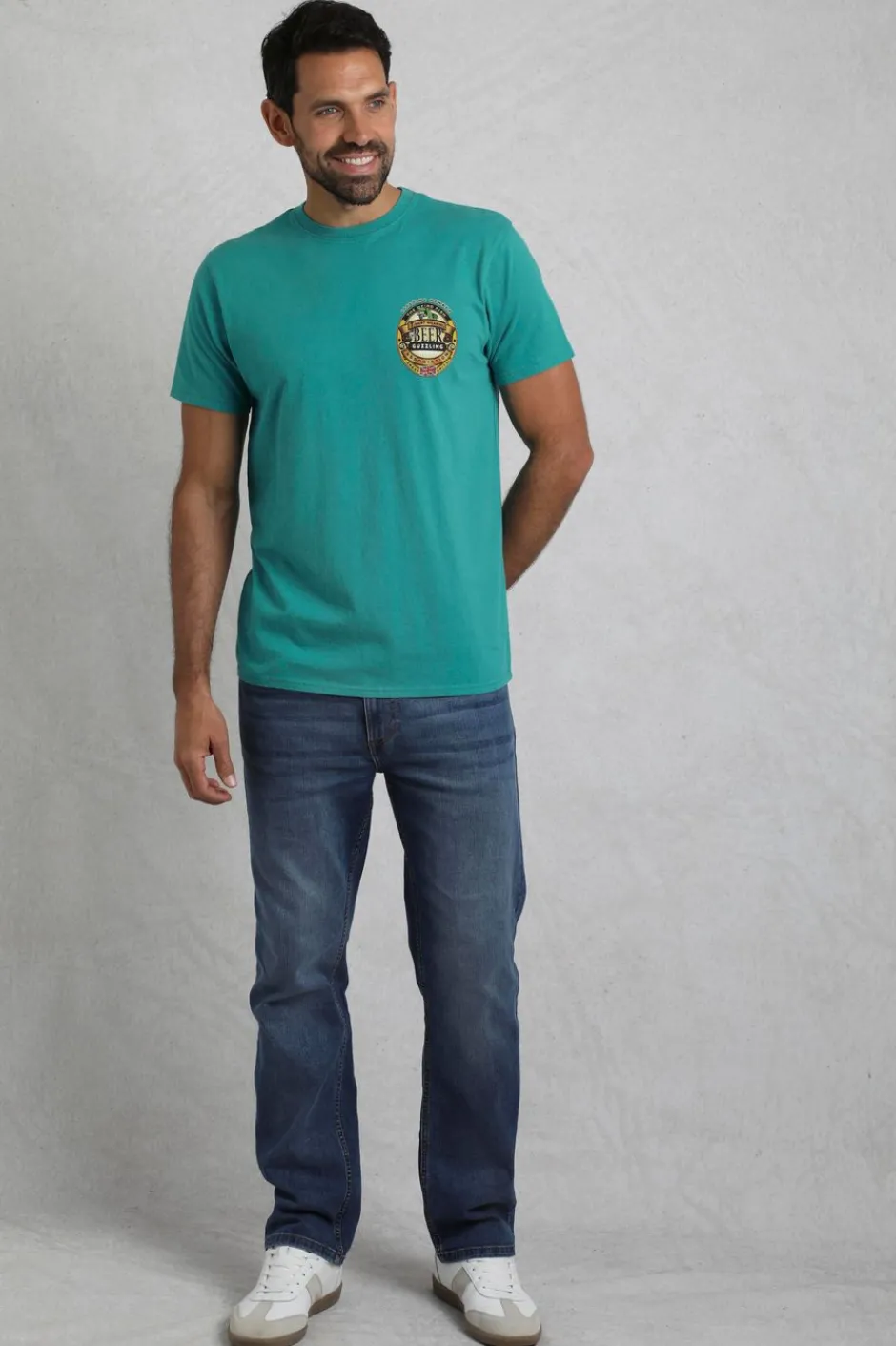 Weird Fish T-Shirts|Beer Guzzling Back Print Artist T-Shirt Viridis
