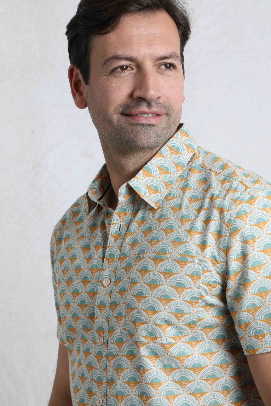 Weird Fish Shirts|Faraway Organic Cotton Printed Shirt Caramel