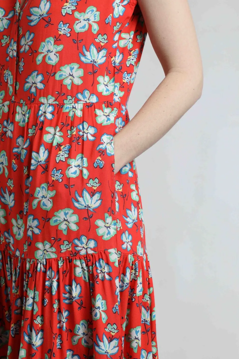 Weird Fish Dresses|Mala Lenzing EcoVero™ Printed Sleeveless Dress Red