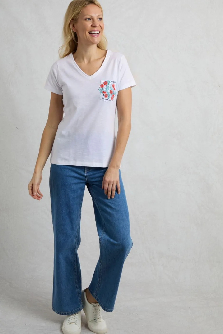 Weird Fish Tunics|Tops & T-Shirts|No Rain No Flowers Organic Cotton Slub Pocket T-Shirt White
