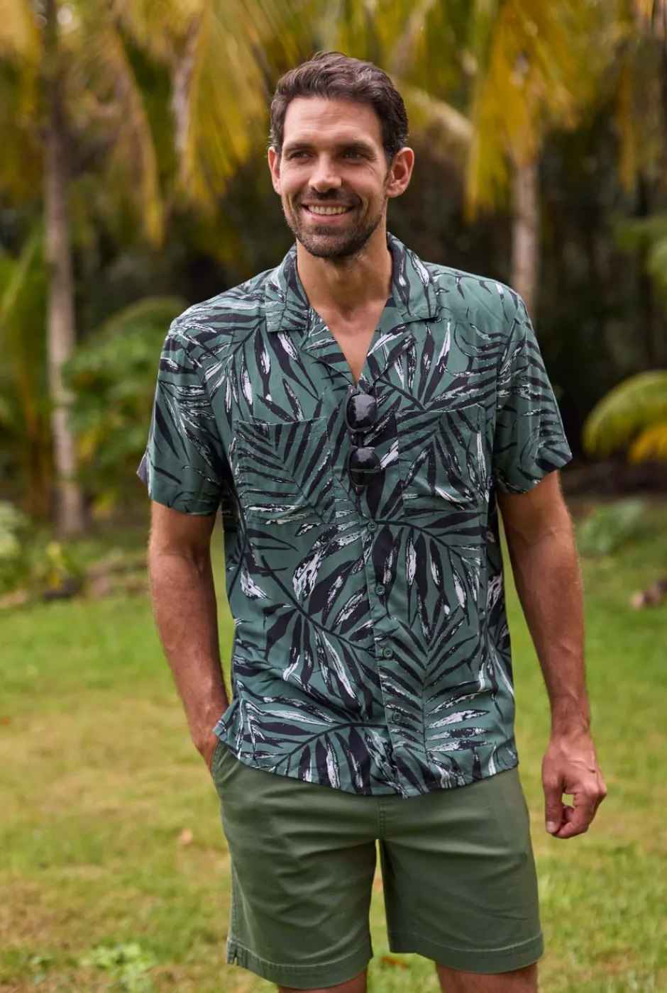 Weird Fish Shorts|Weston Relaxed Canvas Shorts Army Green